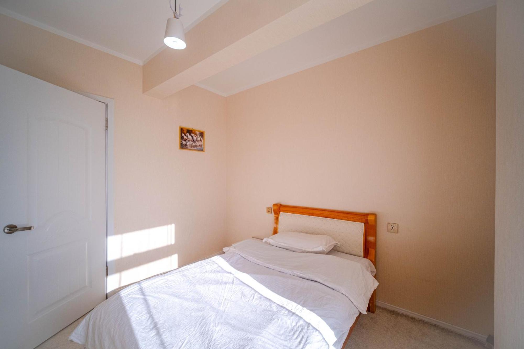 Eagle Town Serviced Apartment อูลานบาตอร์ ภายนอก รูปภาพ