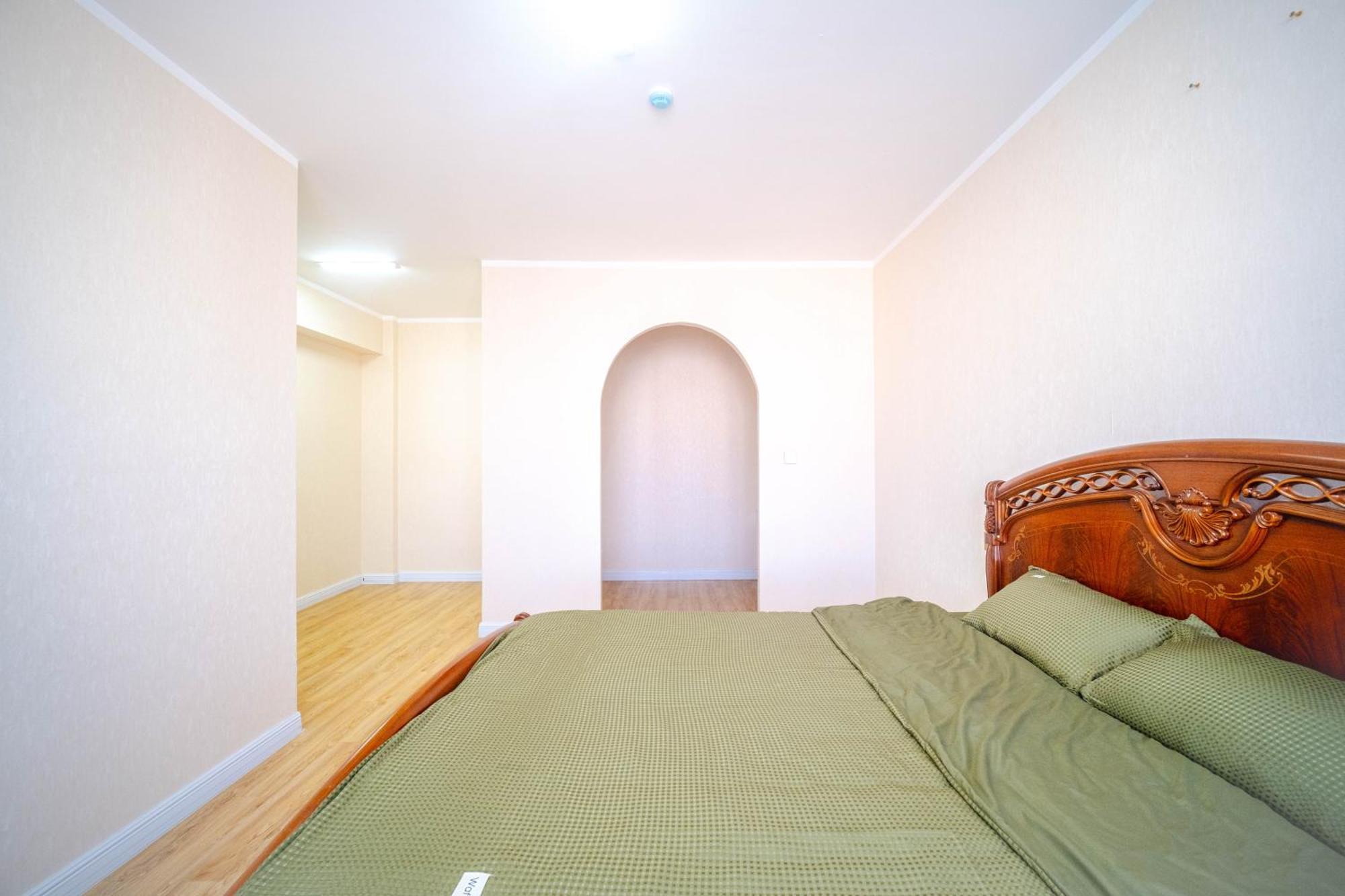 Eagle Town Serviced Apartment อูลานบาตอร์ ภายนอก รูปภาพ