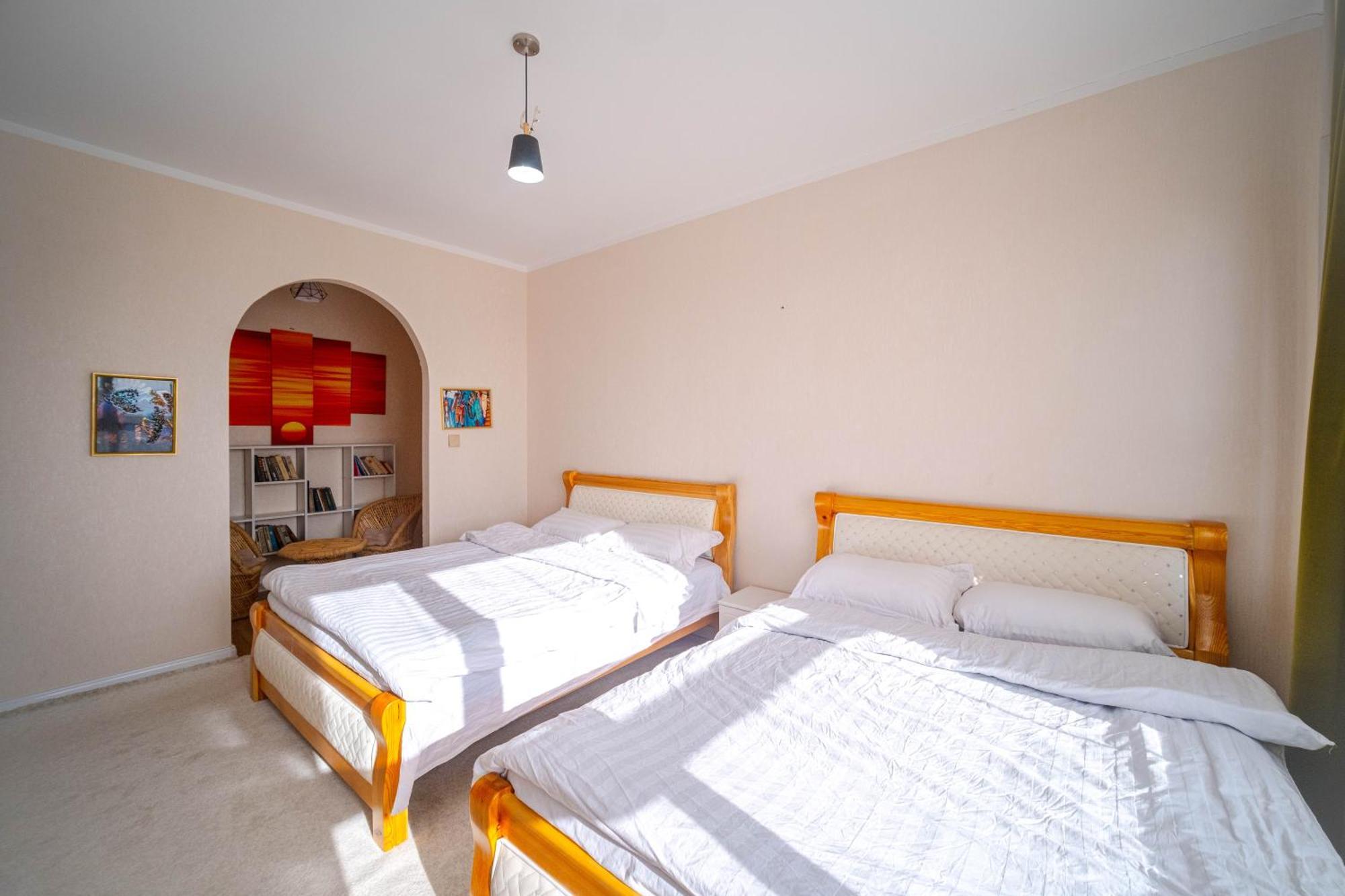 Eagle Town Serviced Apartment อูลานบาตอร์ ภายนอก รูปภาพ
