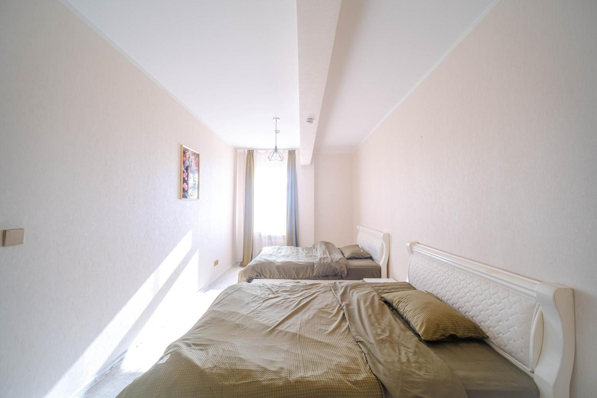 Eagle Town Serviced Apartment อูลานบาตอร์ ภายนอก รูปภาพ