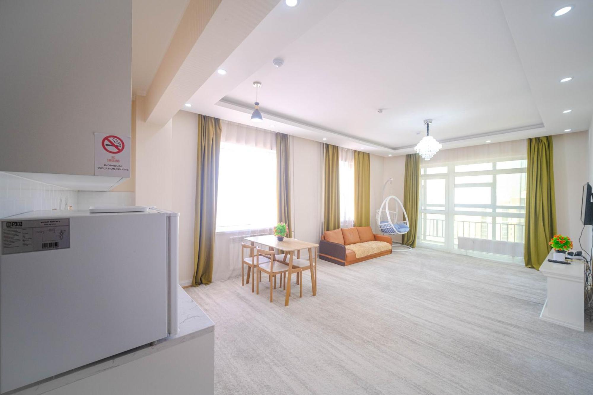 Eagle Town Serviced Apartment อูลานบาตอร์ ภายนอก รูปภาพ