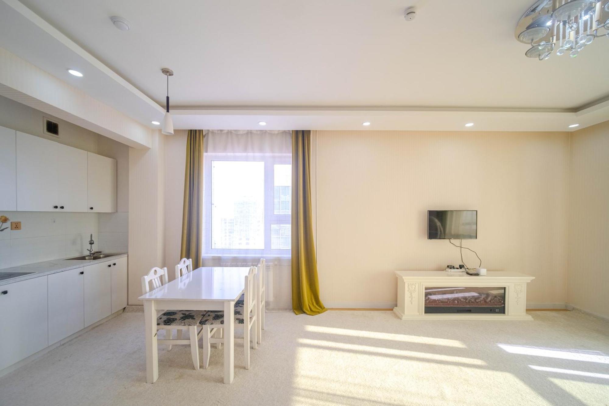 Eagle Town Serviced Apartment อูลานบาตอร์ ภายนอก รูปภาพ
