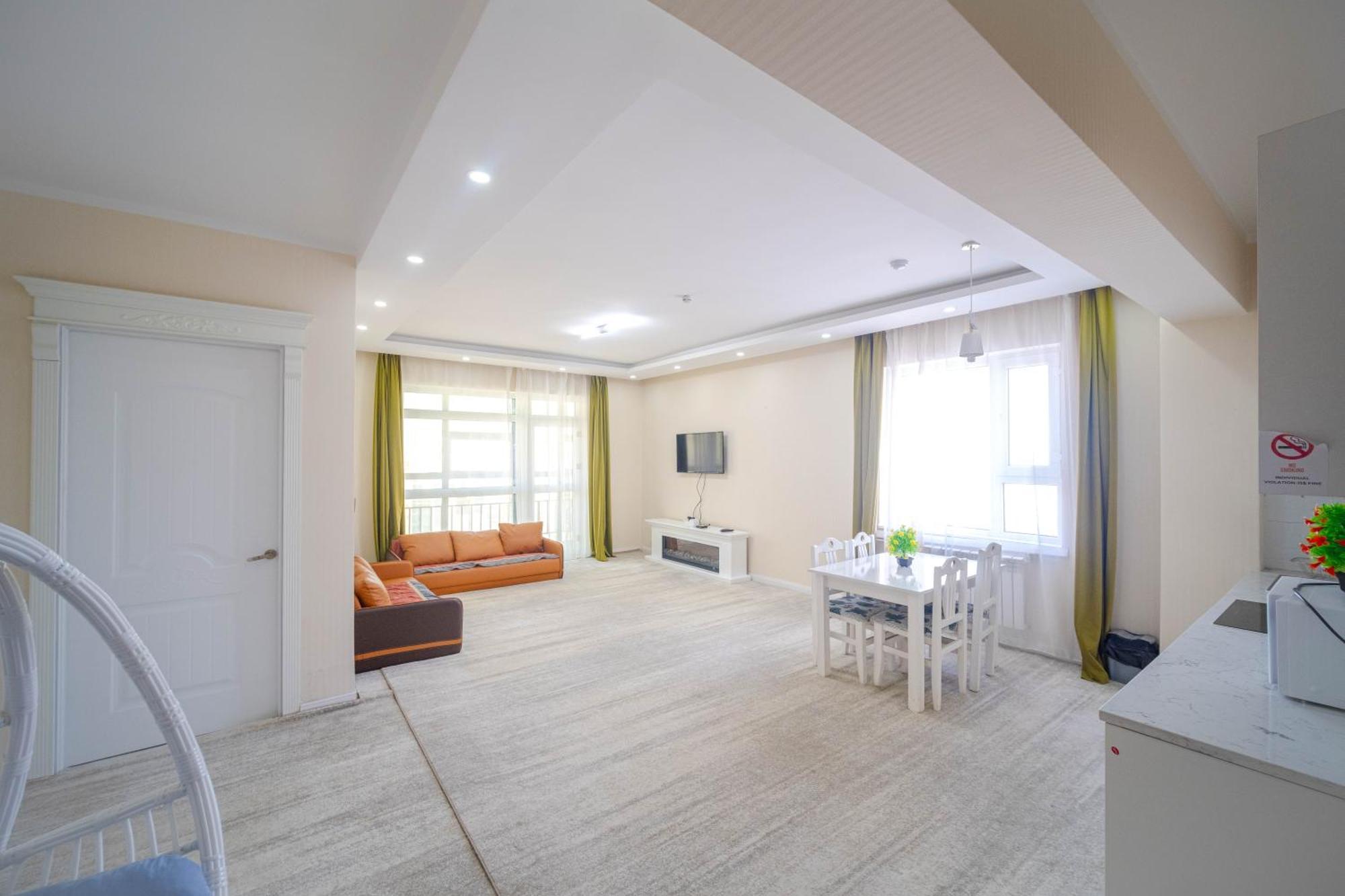 Eagle Town Serviced Apartment อูลานบาตอร์ ภายนอก รูปภาพ