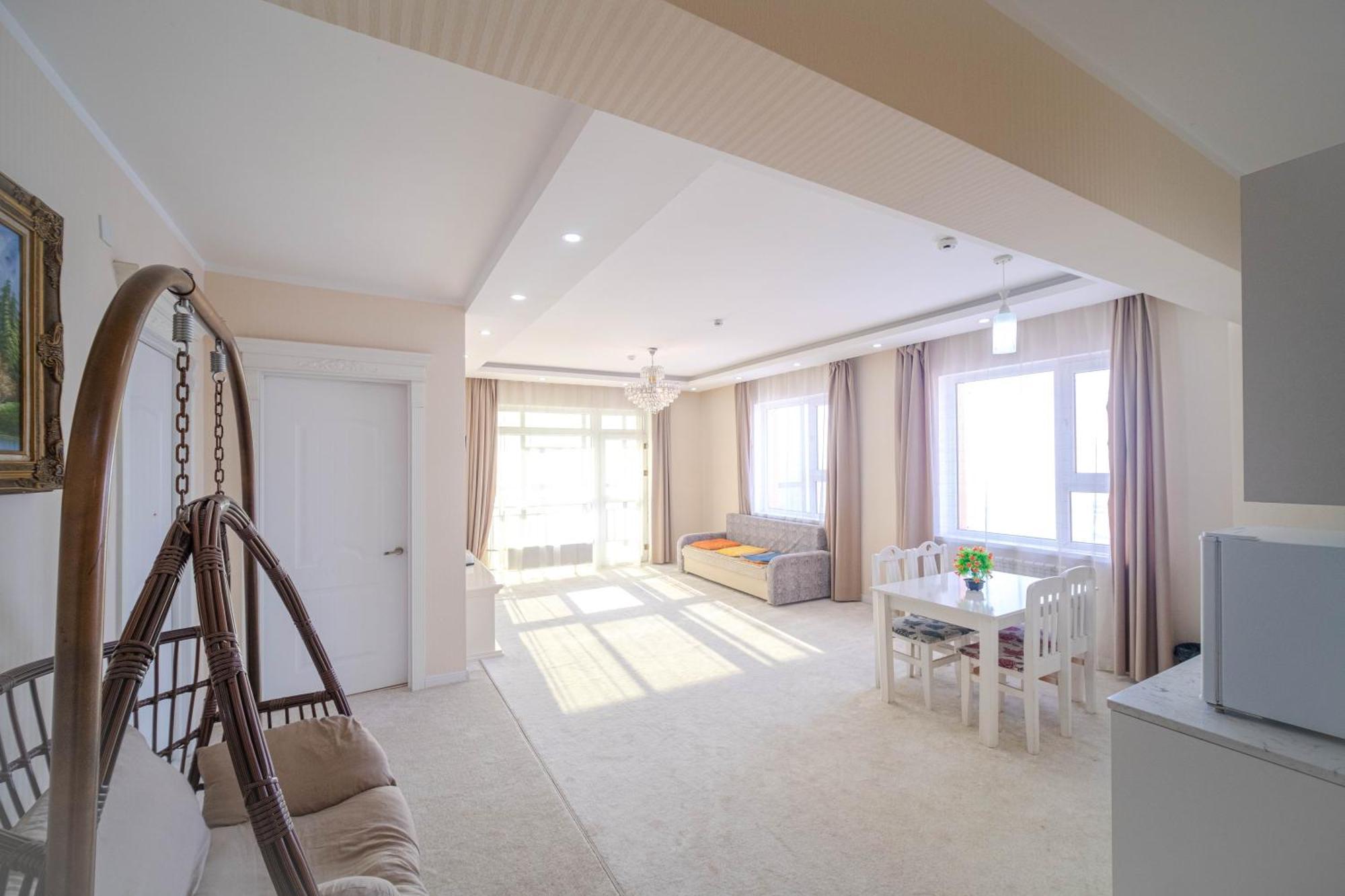 Eagle Town Serviced Apartment อูลานบาตอร์ ภายนอก รูปภาพ