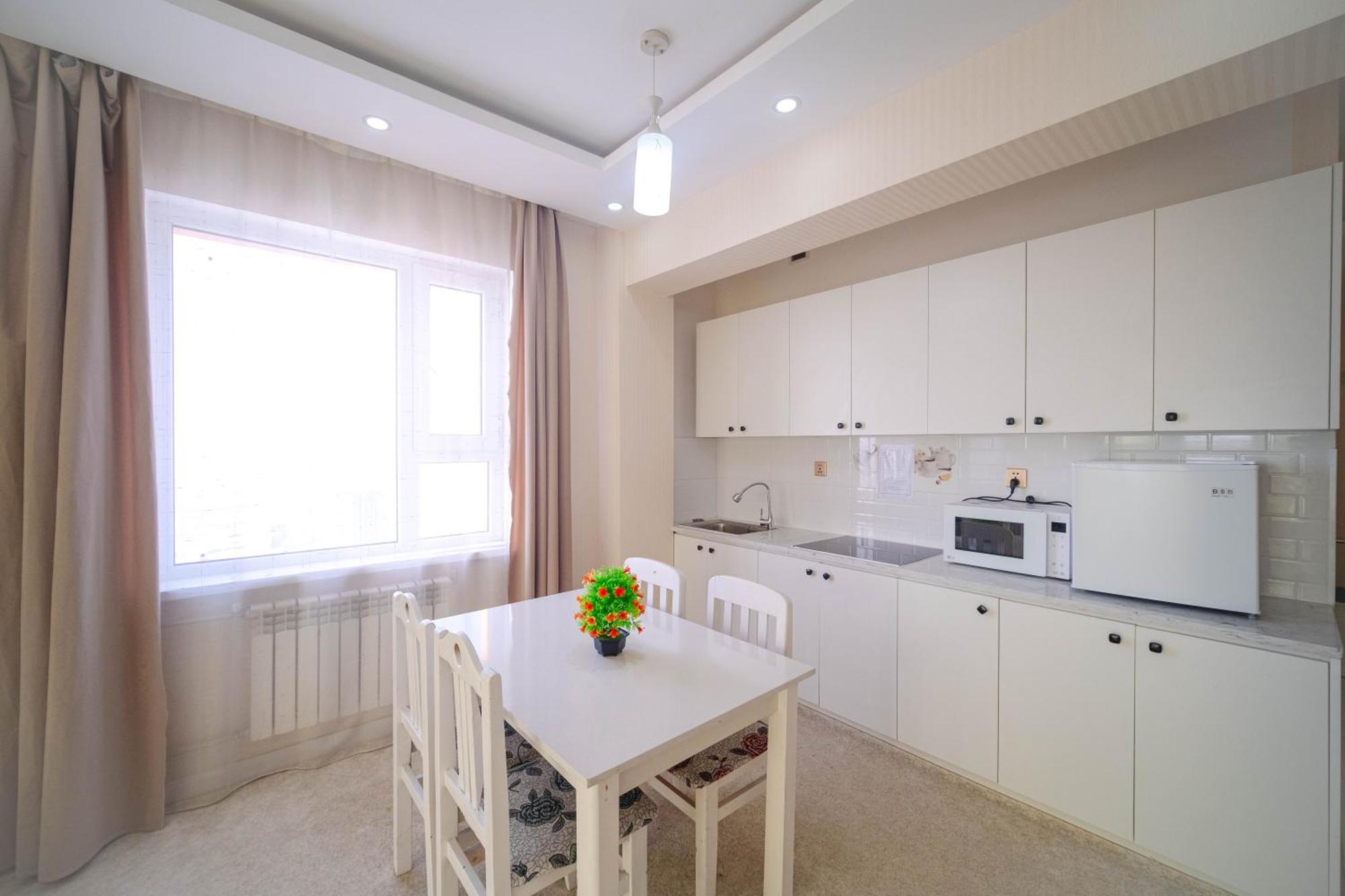 Eagle Town Serviced Apartment อูลานบาตอร์ ภายนอก รูปภาพ